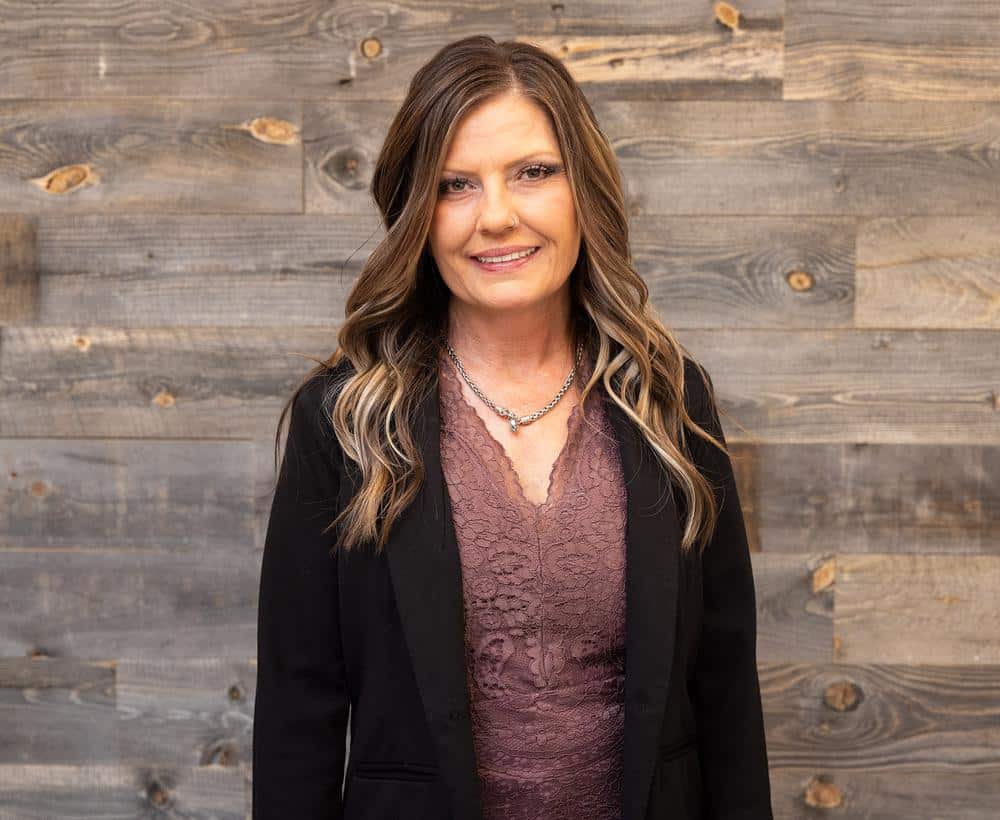 Tina-Kienlen---Assistant-Office-Manager